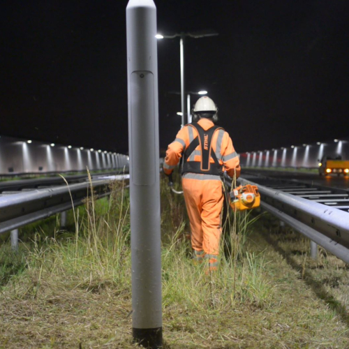 Onderhoud langs weg.JPG