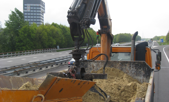 Onderhoud herstel spoelgaten (9).jpg