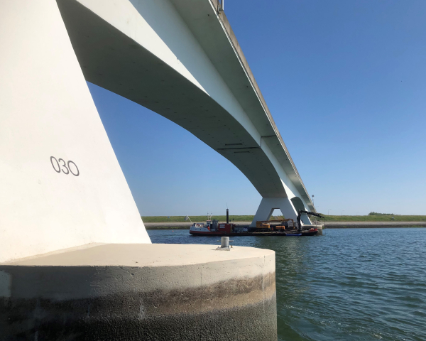 Zeelandbrug_hoofdfoto.jpg